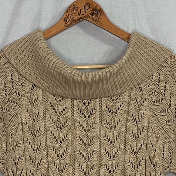 deb Beige/Tan Sweater with Short Sleeves and Versatile Collar in Size 2X - Picture 9 of 15